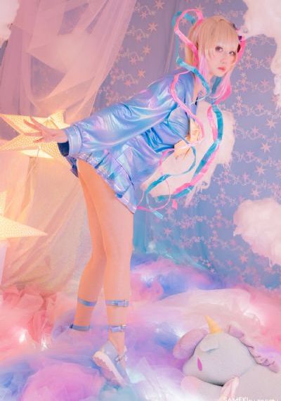 在电梯和少妇做爰了M_国产剧在线播放观看