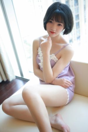 在办公桌老师帮我吹_720电影完整版