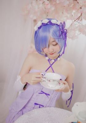 从卧室到厨房一直c_4K在线观看电视