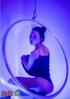 巨大屁股女教师极品白嫩少妇_迅雷在线观看
